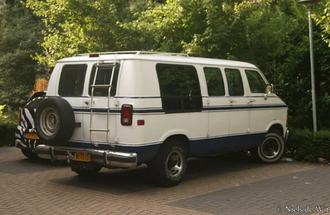Dodge Tradesman — 7