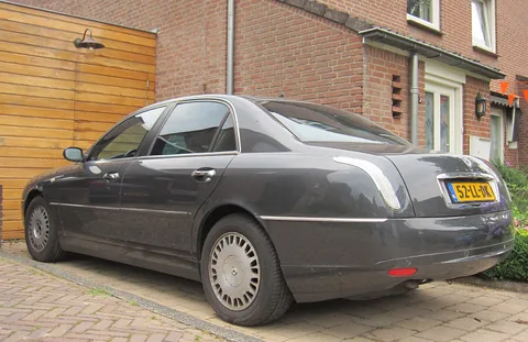 Lancia Thesis — 2