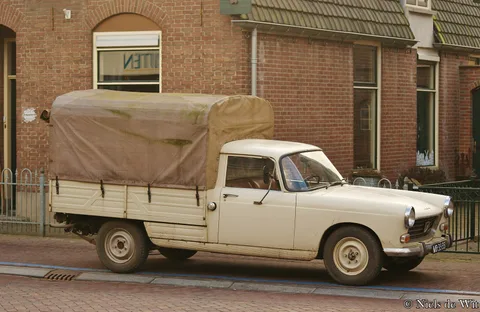 Peugeot 404