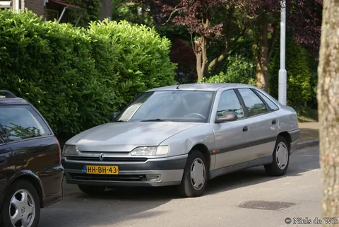 Renault Safrane — 5