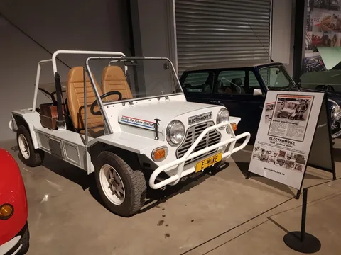 Mini Moke — 7