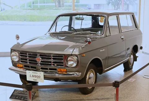 Honda L700 — 4