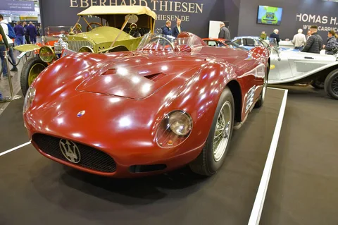 Maserati 200S — 7