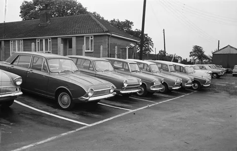 Ford Anglia 105E — 4
