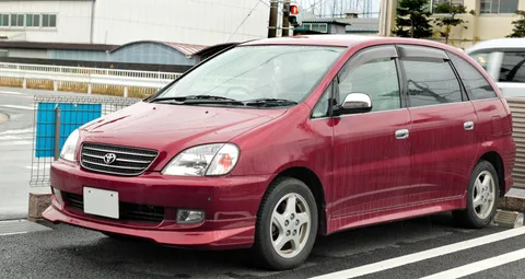 Toyota Nadia — 4