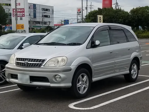 Toyota Nadia — 8