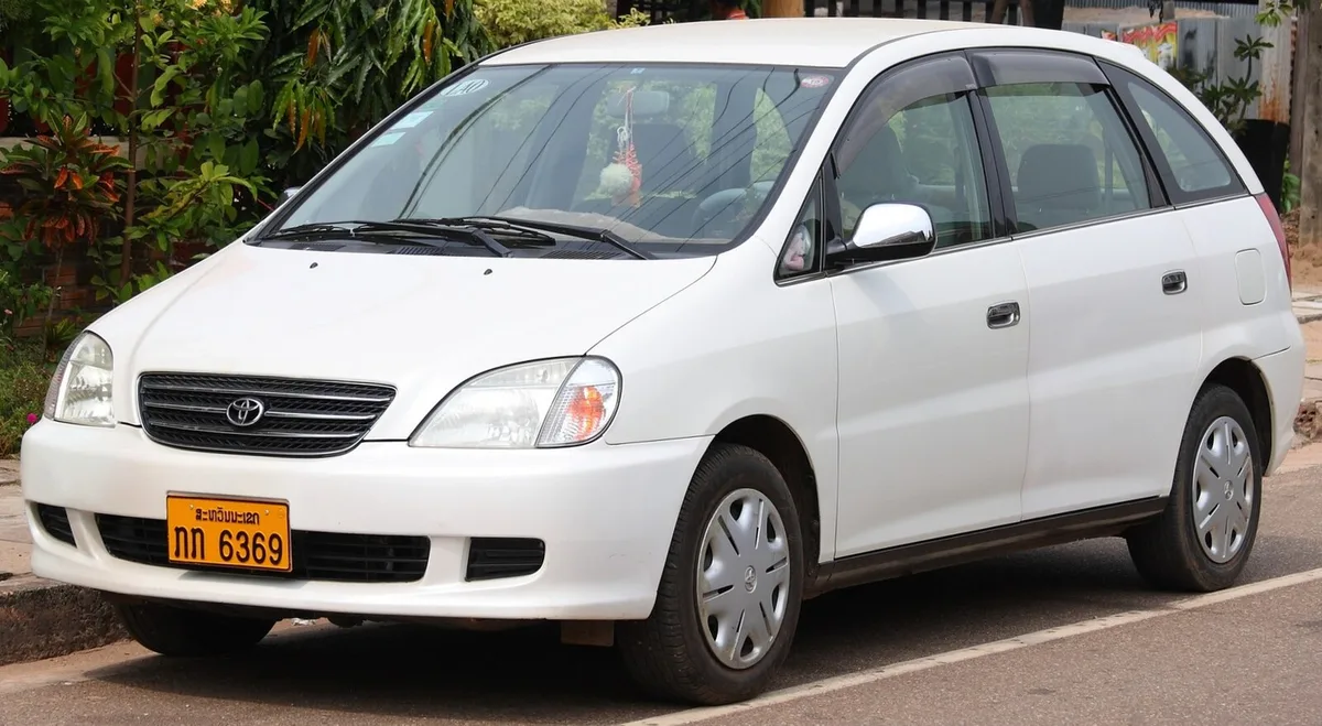 Toyota Nadia