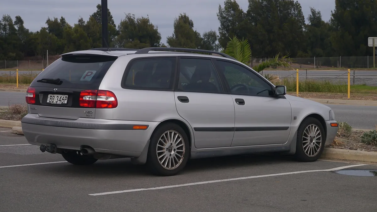 Volvo V40
