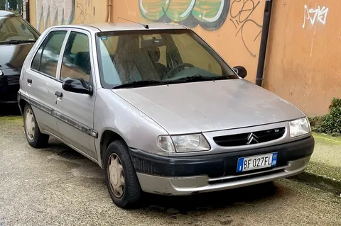 Citroën Saxo — 4