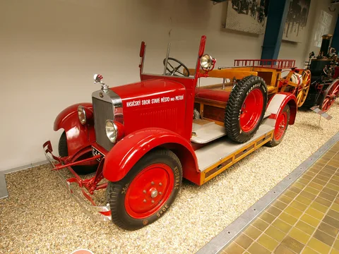 Škoda 154