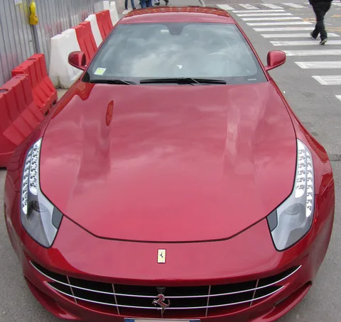 Ferrari FF — 7
