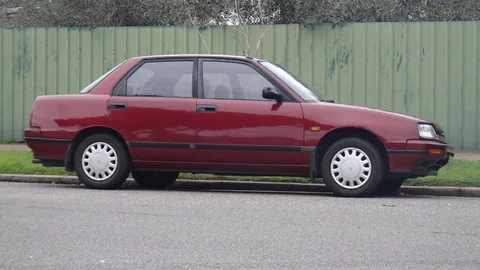 Daihatsu Applause — 3