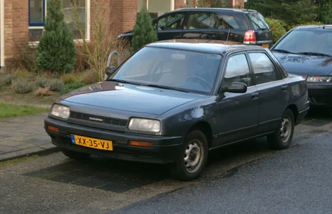 Daihatsu Applause — 8