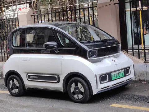 Baojun E300 — 6