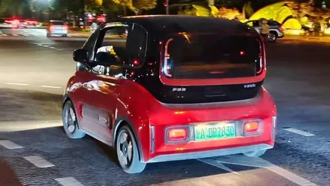 Baojun E300 — 8