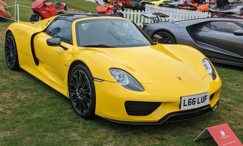 Porsche 918 Spyder — 8