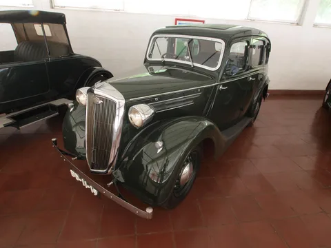 Wolseley Ten — 4