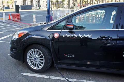 Ford C-Max Energi — 7