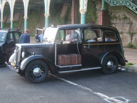 Wolseley Oxford Taxi — 3