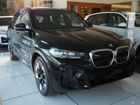 BMW iX3 — 2