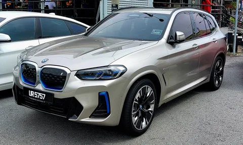 BMW iX3 — 3