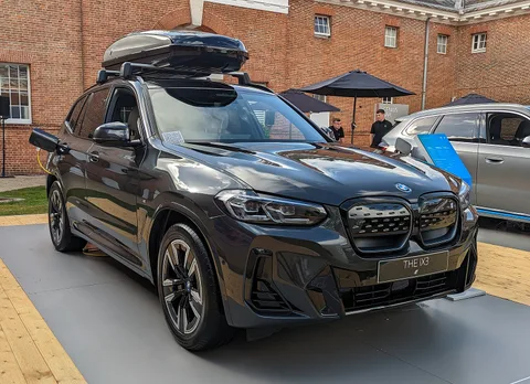 BMW iX3 — 4