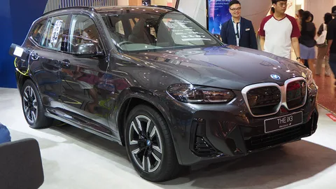 BMW iX3 — 5