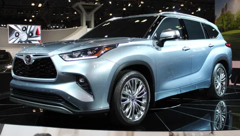 Toyota Highlander (XU70) — 7