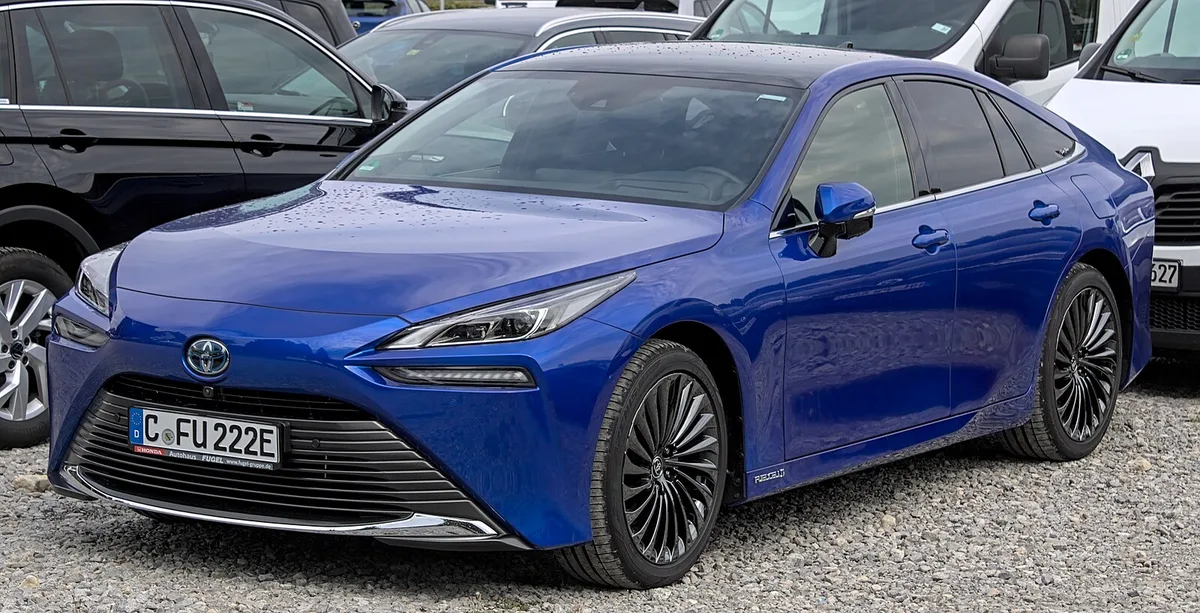 Toyota Mirai (JPD20)