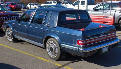 Chrysler Imperial — 6