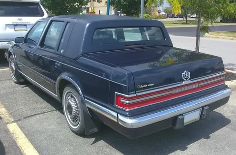 Chrysler Imperial — 7