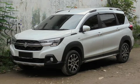 Suzuki XL7