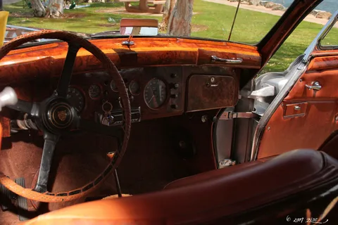 Jaguar Mark VIII — 6