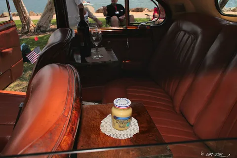 Jaguar Mark VIII — 7
