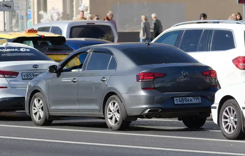 Volkswagen Polo Sedan — 5