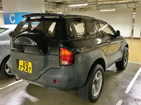 Isuzu VehiCROSS — 2