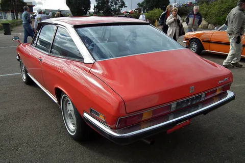 Isuzu 117 Coupé — 7